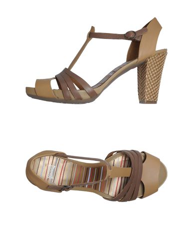 ZOOM CAMPER - Sandals