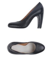 MAISON MARTIN MARGIELA 22 - Closed-toe slip-ons