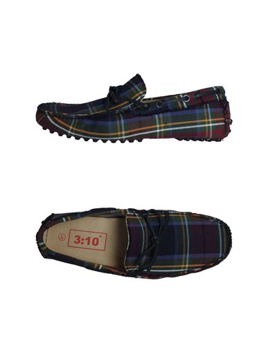 ZOOM 3:10 - Moccasins