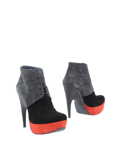 ZOOM C'N'C' COSTUME NATIONAL - Shoe boots