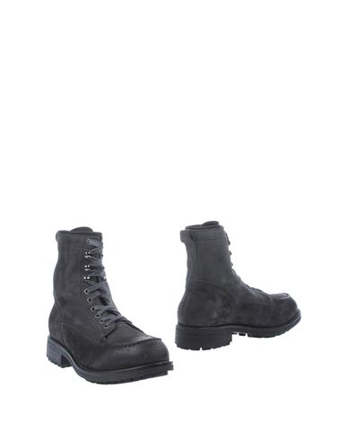 ZOOM DÉBUT - Combat boots
