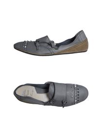 DOVE NUOTANO GLI SQUALI - Moccasins