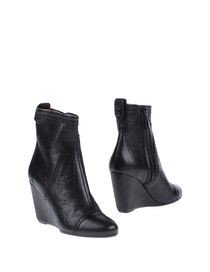 BALENCIAGA - Ankle boots