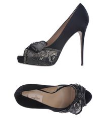 VALENTINO GARAVANI - Closed-toe slip-ons