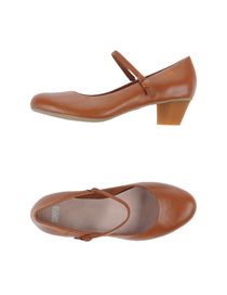 CAMPER - Closed-toe slip-ons