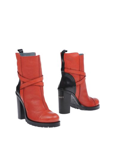 ZOOM C'N'C' COSTUME NATIONAL - Ankle boots