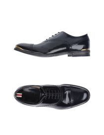 ALEXANDER MCQUEEN - Laced shoes