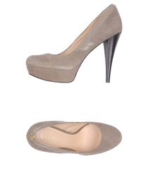 GUESS - Closed-toe slip-ons