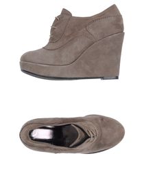 BROOKSFIELD - Laced shoes