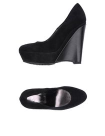 BROOKSFIELD - Closed-toe slip-ons