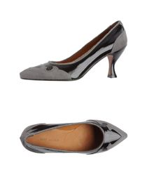 UAD MEDANI - Closed-toe slip-ons