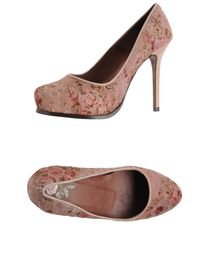 UAD MEDANI - Closed-toe slip-ons
