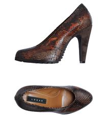 LOGAN - Closed-toe slip-ons