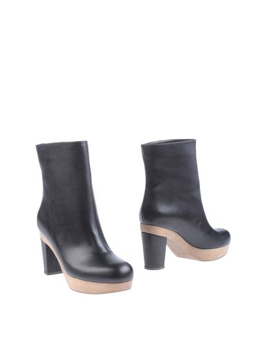 ZOOM MARNI - Ankle boots