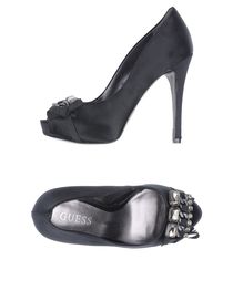 GUESS - Closed-toe slip-ons