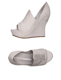 CAMILLA SKOVGAARD - Closed-toe slip-ons