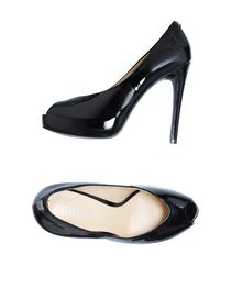 GUESS - Closed-toe slip-ons