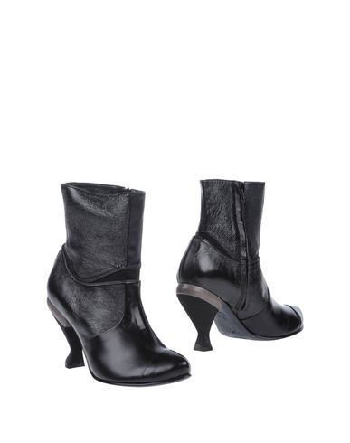 ZOOM B-STORE - Ankle boots