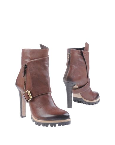 ZOOM VIC MATIE' - Ankle boots