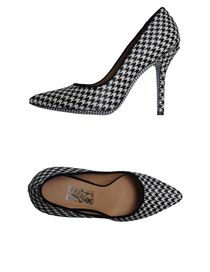 SALVATORE FERRAGAMO - Closed-toe slip-ons