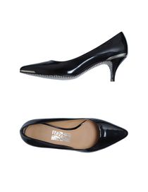 SALVATORE FERRAGAMO - Closed-toe slip-ons