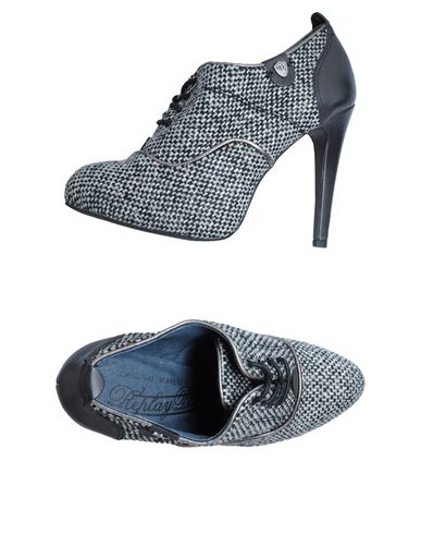 ZOOM REPLAY - Laced shoes