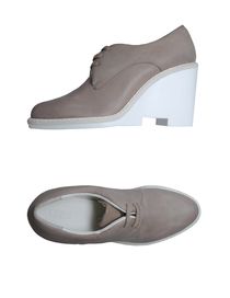 CHLOÉ - Laced shoes