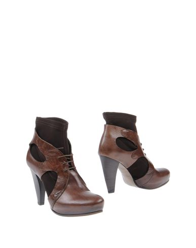 ZOOM IXOS - Ankle boots