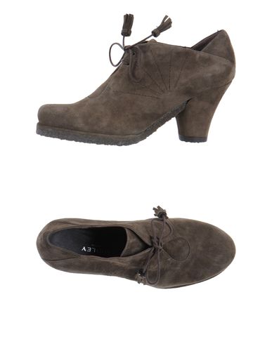 ZOOM AUDLEY - Lace-up shoes