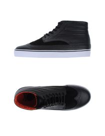 BOBBIE BURNS - High-tops