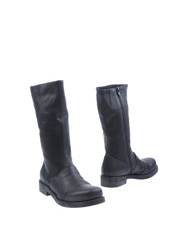 ZOOM VIC MATIE' - Boots