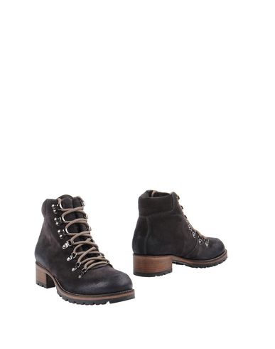 ZOOM STRATEGIA - Combat boots