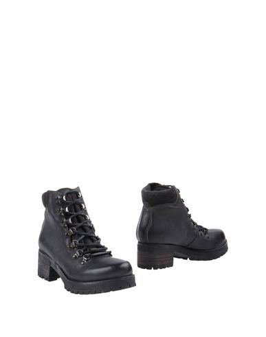 ZOOM STRATEGIA - Combat boots