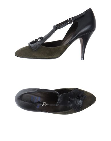 ZOOM UAD MEDANI - Moccasins