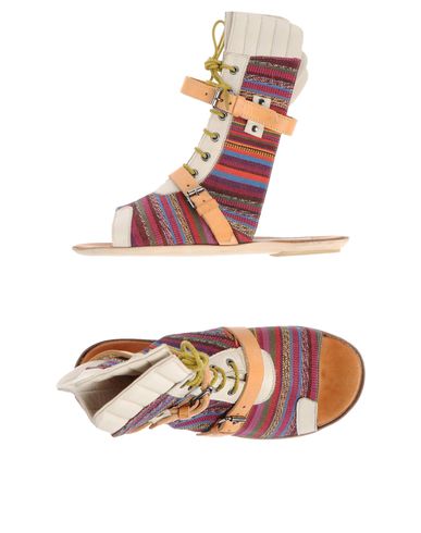 ZOOM B-STORE - Sandals