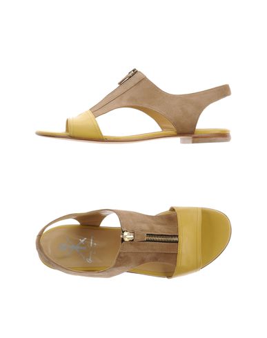 ZOOM OPENING CEREMONY - Sandals