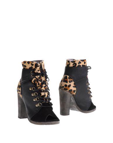 ZOOM KSUBI - Ankle boots