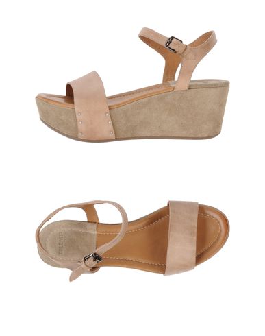 ZOOM TREMP - Sandals