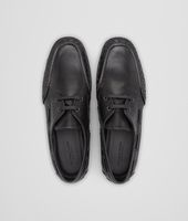 Bottega Veneta® Segelschuh aus Kalbsleder Intrecciato Nero Bottega Veneta® Segelschuh aus Kalbsleder Intrecciato Nero