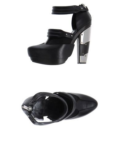 ZOOM CHLOÉ - Platform courts
