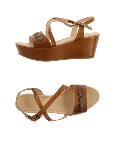 ZOOM GIONATA - Wedge