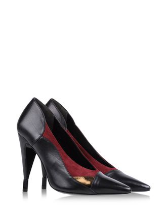Closed toe - ROLAND MOURET