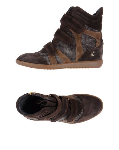 ZOOM HOTEL AMOUR - Wedge