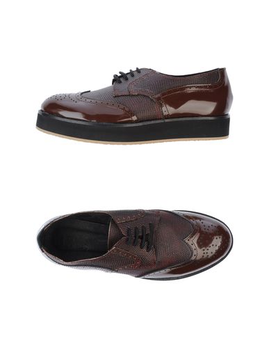 ZOOM LES PETITES... - Laced shoes
