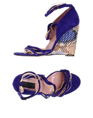 ZOOM DEREK LAM - Wedge