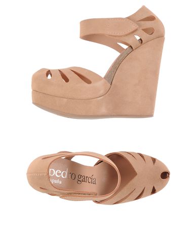 ZOOM PEDRO GARCÍA - Sandals