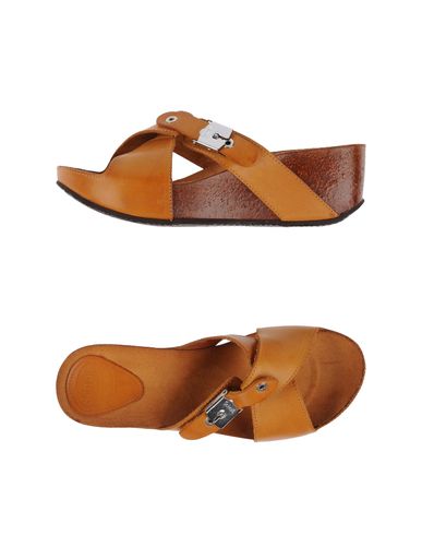 ZOOM SCHOLL - Wedge