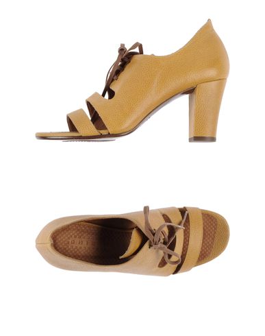 ZOOM CHIE MIHARA - Laced shoes