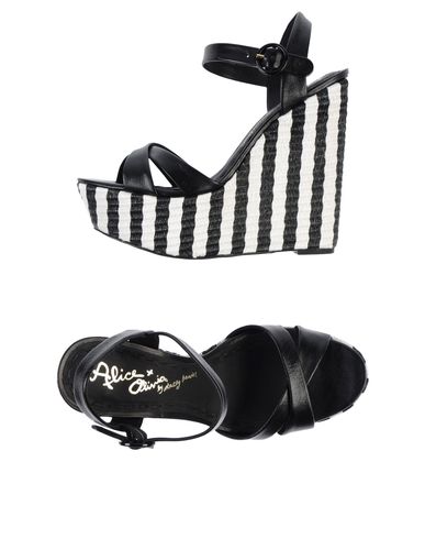 ZOOM ALICE AND OLIVIA by STACEY BENDET - Sandals