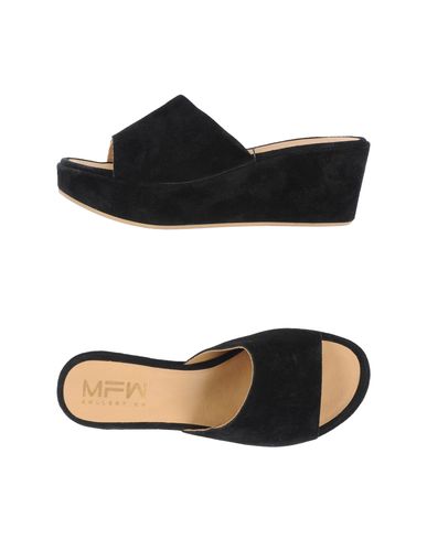 ZOOM MFW COLLECTION - Flip flops & clog sandals